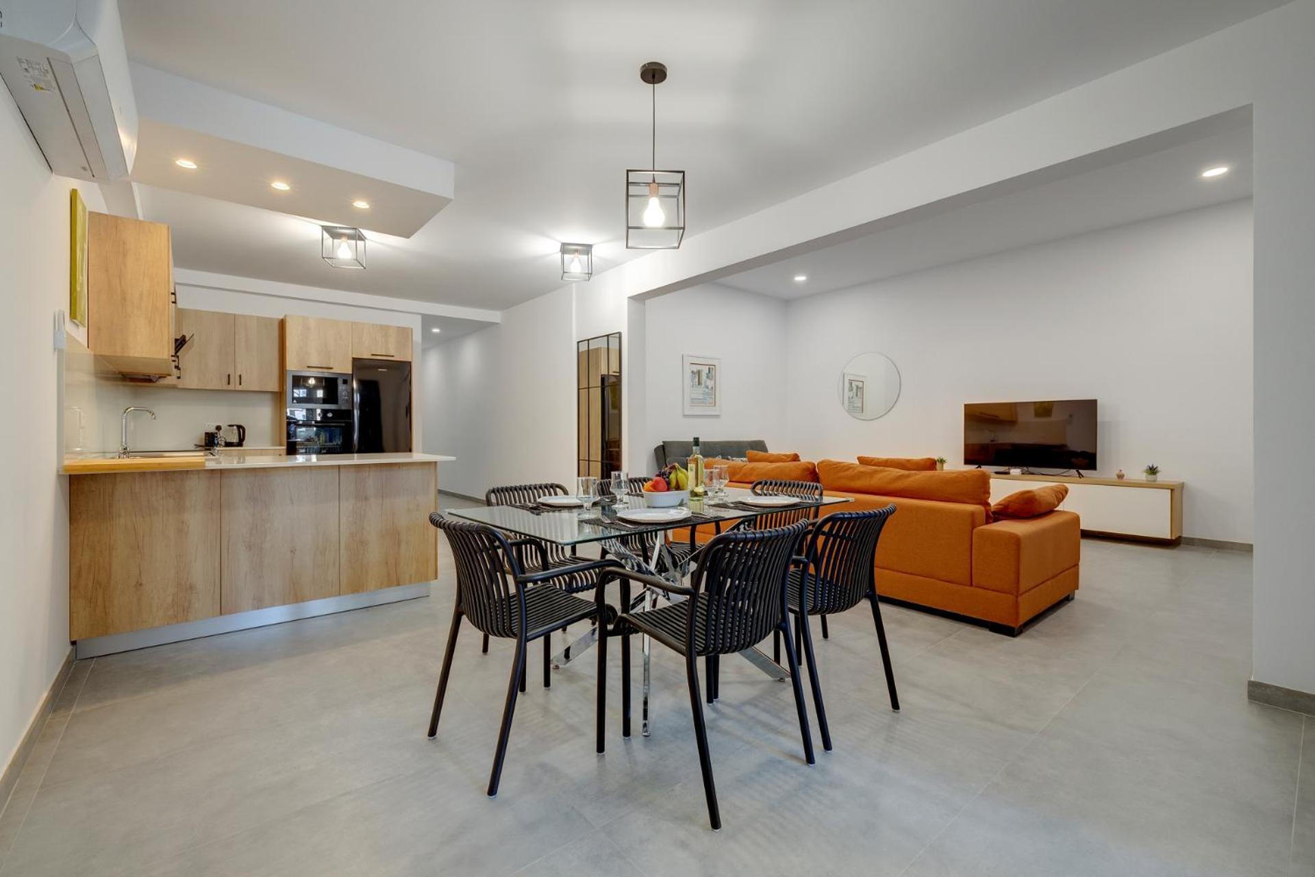Cool Waters Apartment *